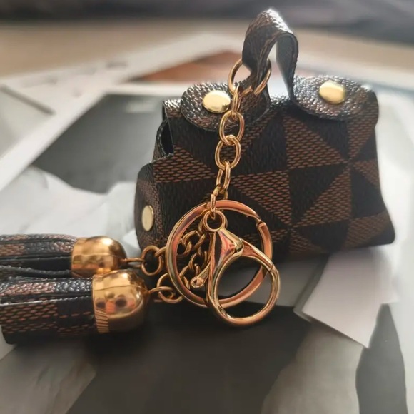 Fox leather Bag shaped key chain - Picture 6 of 7